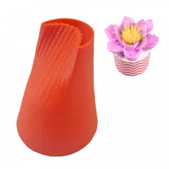 Насадка кондитерская для зефирных цветов Листочек №3 диаметр 2 см